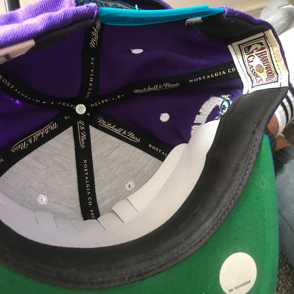 Hornets SnapBack - Picture 4 of 4